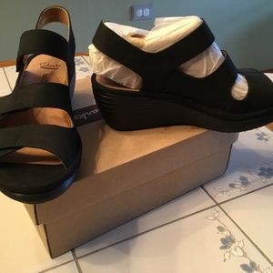 Womens sandals